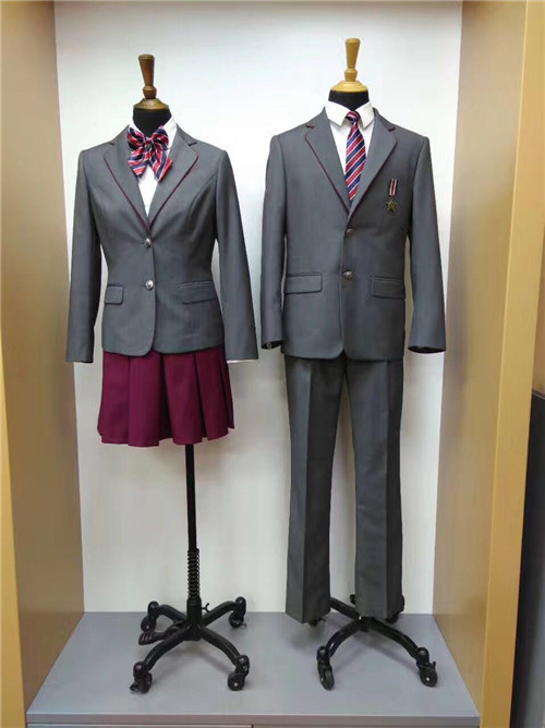 男女校服套裝